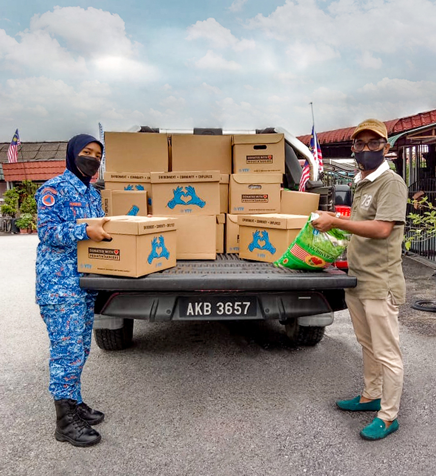 YTY donates care packages in celebration of Malaysia's National Day