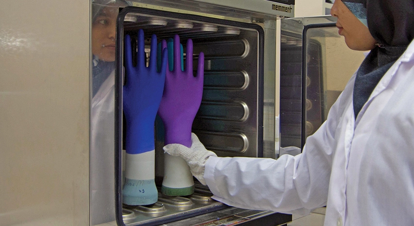 leading manufacturer of disposable gloves